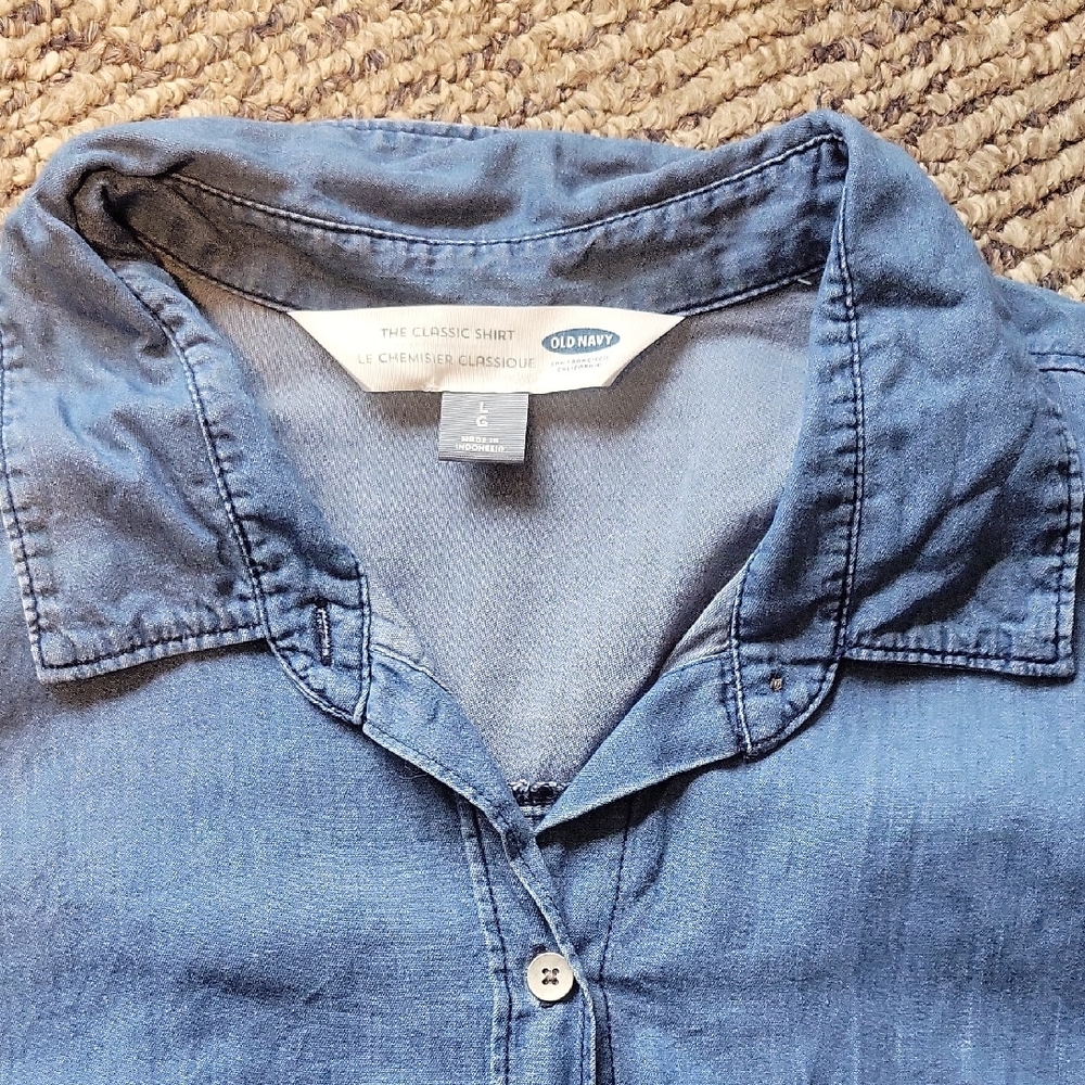 Blue Button-Up Shirt - Picture 2 of 3